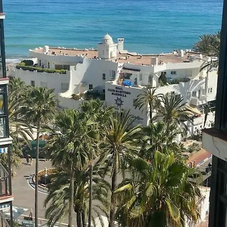 Apartamento En El Paseo Maritimo Marbellac